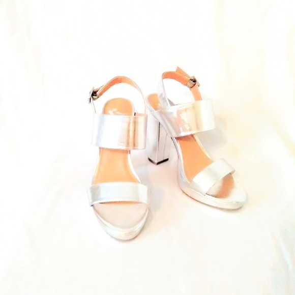 Report Shoes - Report Lydia Pointed Toe Silver Metallic Block Heels